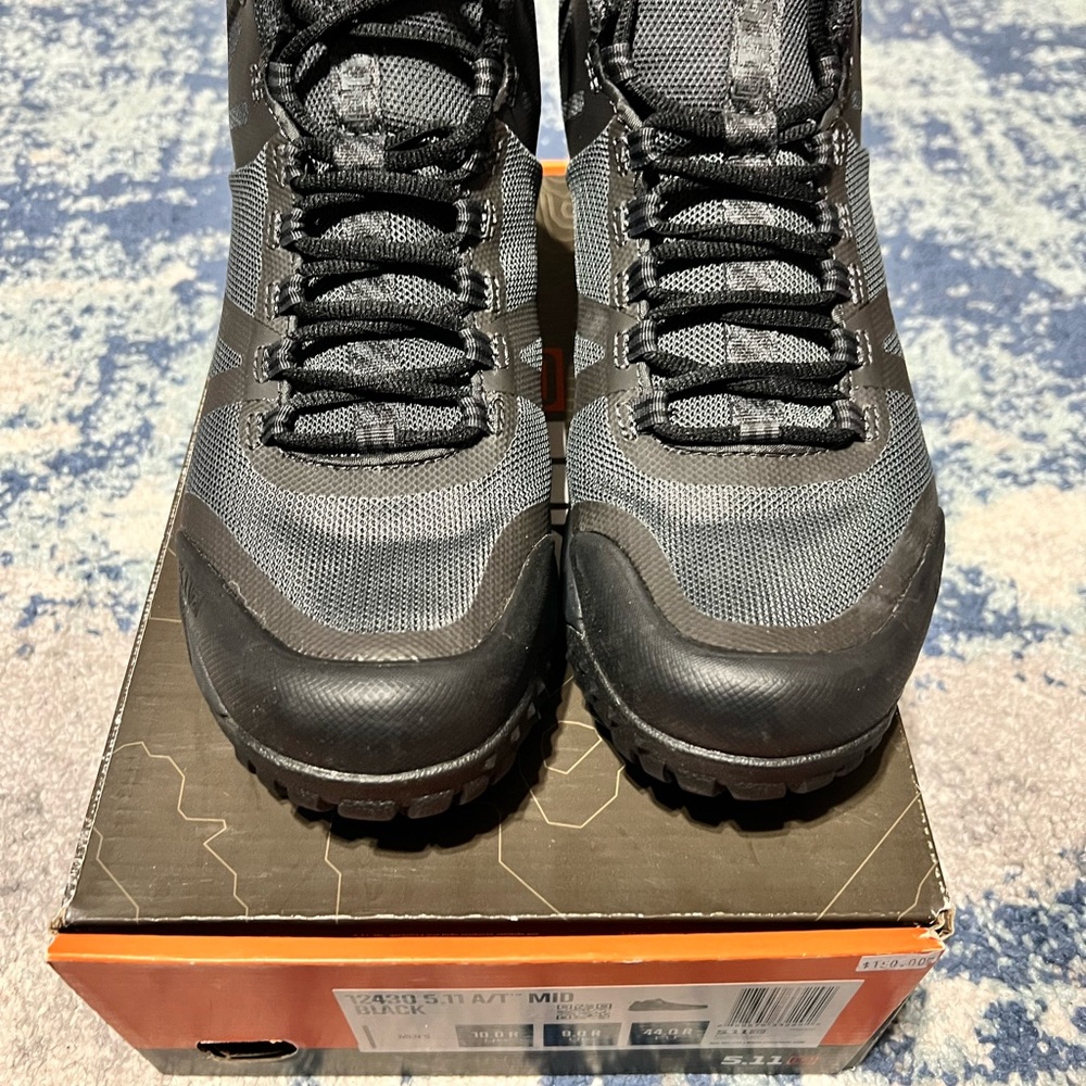 Men's Black Hiking Boots